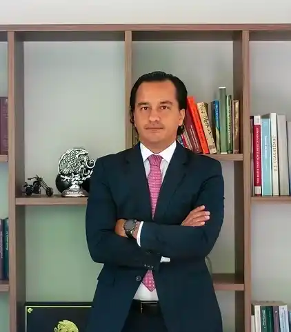 EMILIO SUÁREZ LICONA